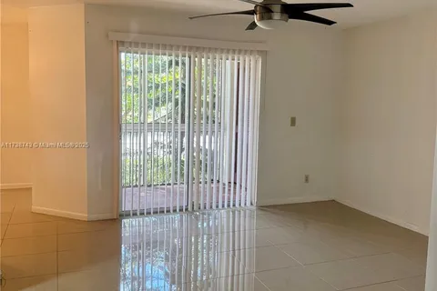 735 NW 92nd Ave # 735, Plantation FL 33324