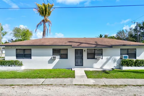 7725 NW 8th Ave # 7725, Miami FL 33150