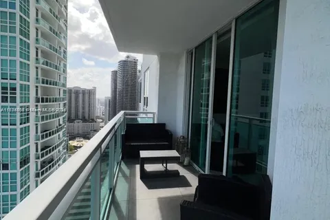 950 Brickell Bay Dr # 3105, Miami FL 33131