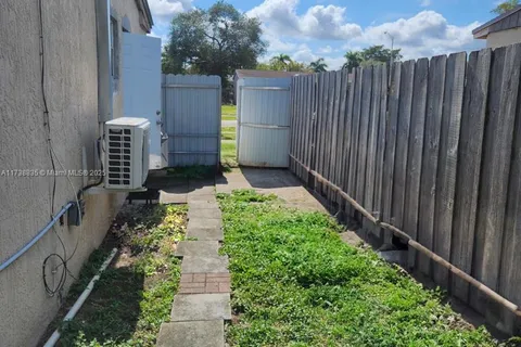 1821 NW 184th St # 0, Miami Gardens FL 33056