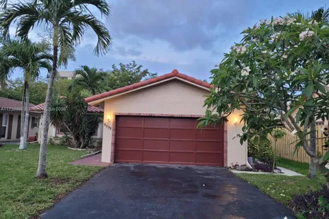 9039 NW 21st Ct, Coral Springs FL 33071