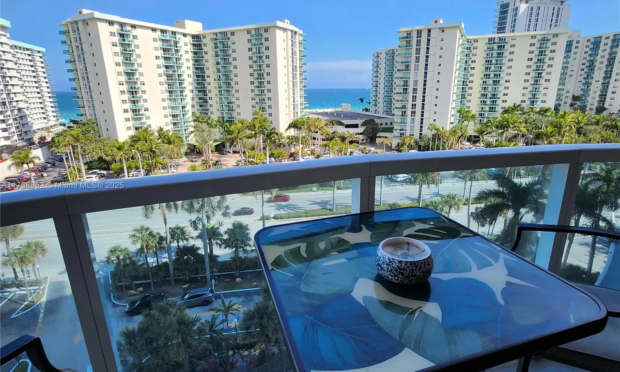 3800 S Ocean Dr # 817, Hollywood FL 33019