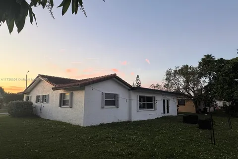 7610 NW 66th Ter, Tamarac FL 33321