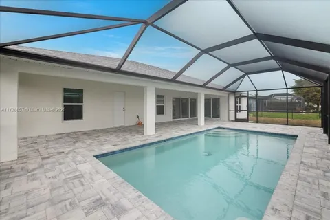 2201 NW 2nd AVE, Cape Coral FL 33993