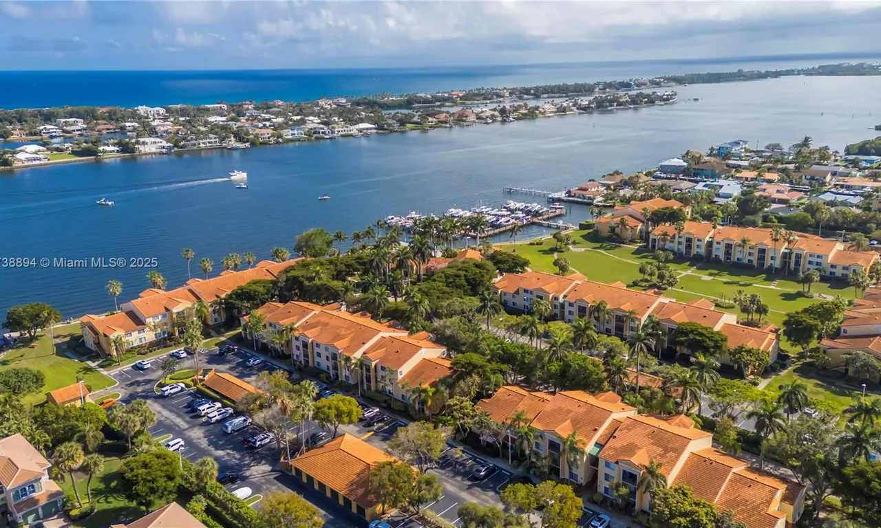 160 Yacht Club Way # 110, Hypoluxo FL 33462