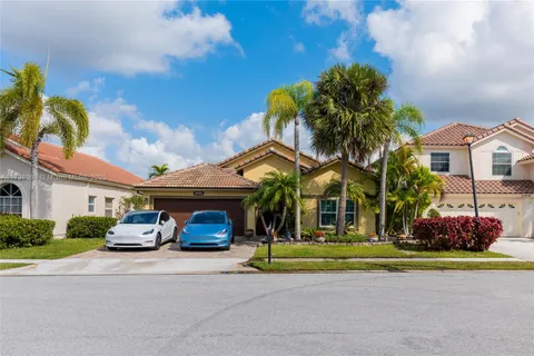 21910 Philmont Ct, Boca Raton FL 33428
