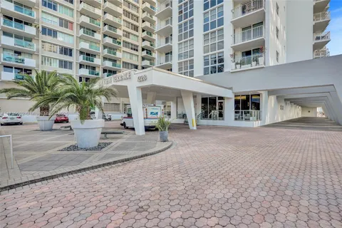 1228 West Ave # 611, Miami Beach FL 33139