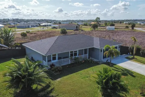 1220 MOORE RUN, La Belle FL 33935