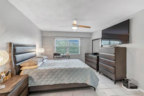 1300 SW 125th Ave # 406K, Pembroke Pines FL 33027