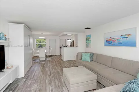 700 Layne Blvd # 209, Hallandale Beach FL 33009