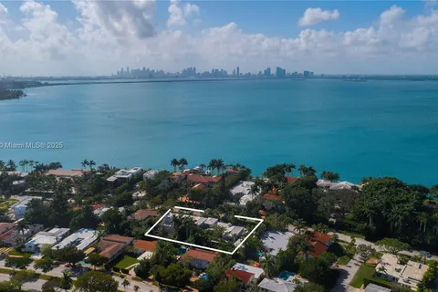 5763 N Bay Rd, Miami Beach FL 33140