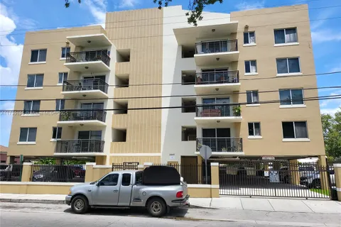 2647 NW 25th Ave # 306, Miami FL 33142