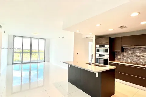 7751 NW 107th Ave # 612, Doral FL 33178