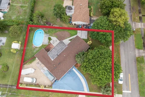 861 Magnolia, Lake Park FL 33403