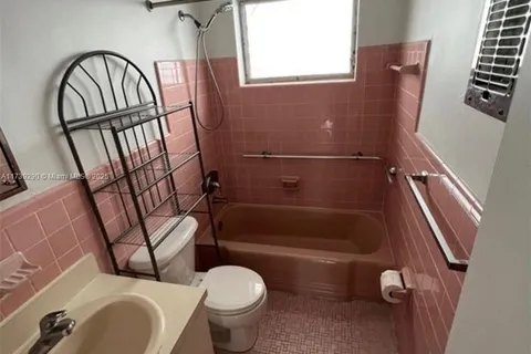 901 10th St # 14, Miami Beach FL 33139