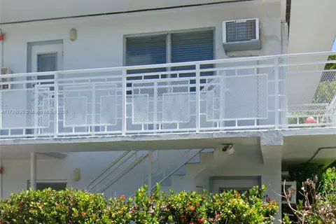 901 10th St # 14, Miami Beach FL 33139