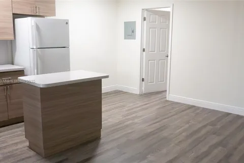 6034 Arthur St # 9, Hollywood FL 33024