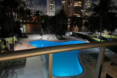 19390 Collins Ave # 303, Sunny Isles Beach FL 33160