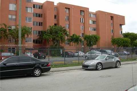 750 NW 43 AV # 314, Miami FL 33126