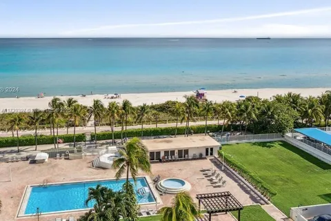 5005 Collins Ave # 1212, Miami Beach FL 33140