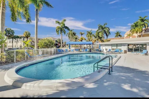 440 Paradise Isle Blvd # 406, Hallandale Beach FL 33009