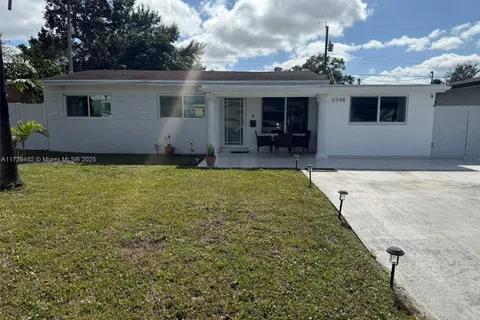 6944 SW 10th Ct, Pembroke Pines FL 33023