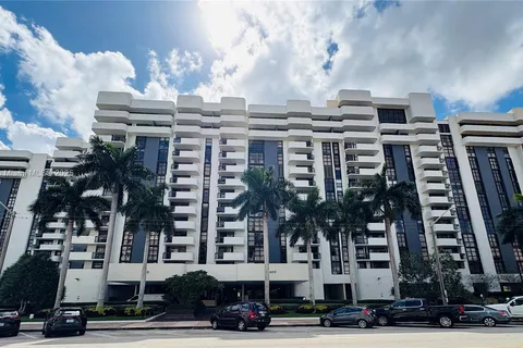 600 Biltmore Way # 318, Coral Gables FL 33134