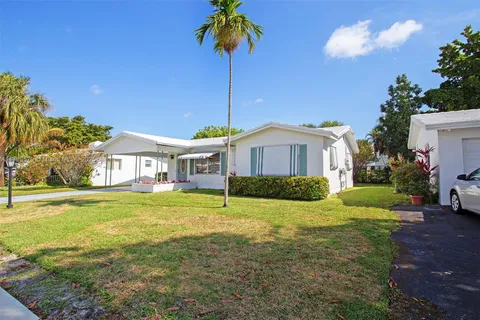 2610 E Golf Blvd, Pompano Beach FL 33064