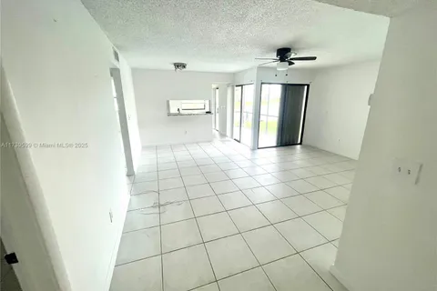 1042 Adams Ave # 1042K, Homestead FL 33034