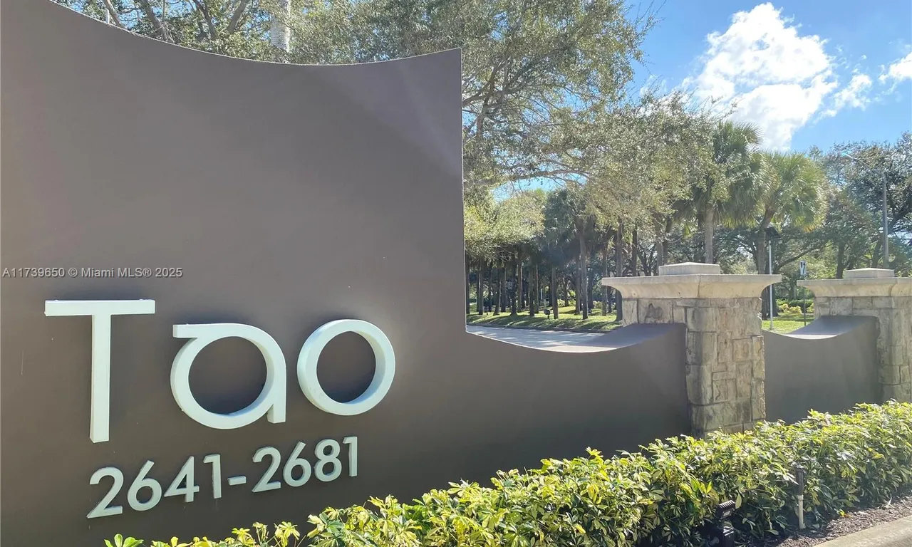 2641 N Flamingo Rd # 706N, Sunrise FL 33323
