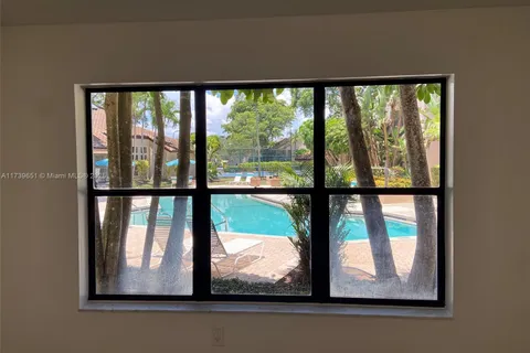 4241 W Mcnab Rd # 11, Pompano Beach FL 33069