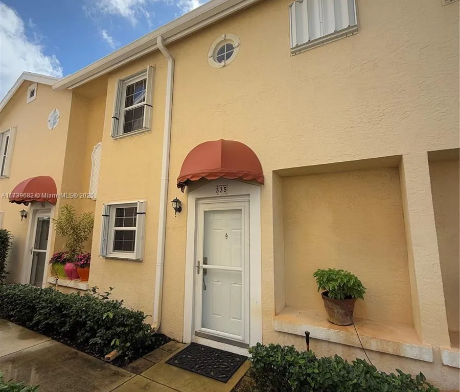 335 Waterside Dr # 335, Hypoluxo FL 33462