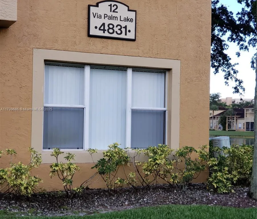 4831 Via Palm Lake # 1209, West Palm Beach FL 33417