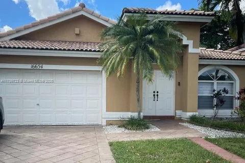 16654 SW 103rd Ln, Miami FL 33196