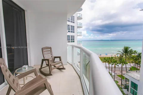 6365 Collins Ave # 806, Miami Beach FL 33141