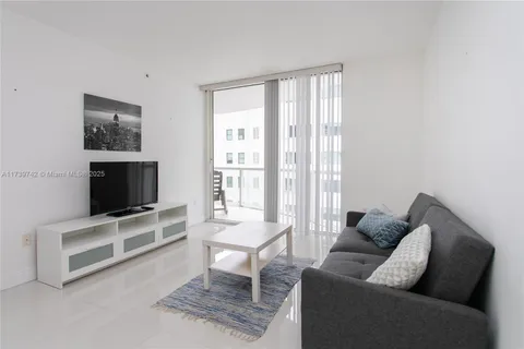 6365 Collins Ave # 806, Miami Beach FL 33141