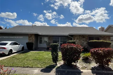 6920 NW 46th Ct, Lauderhill FL 33319