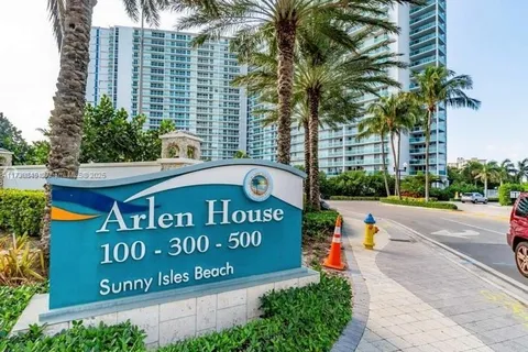 100 Bayview Dr # 726, Sunny Isles Beach FL 33160