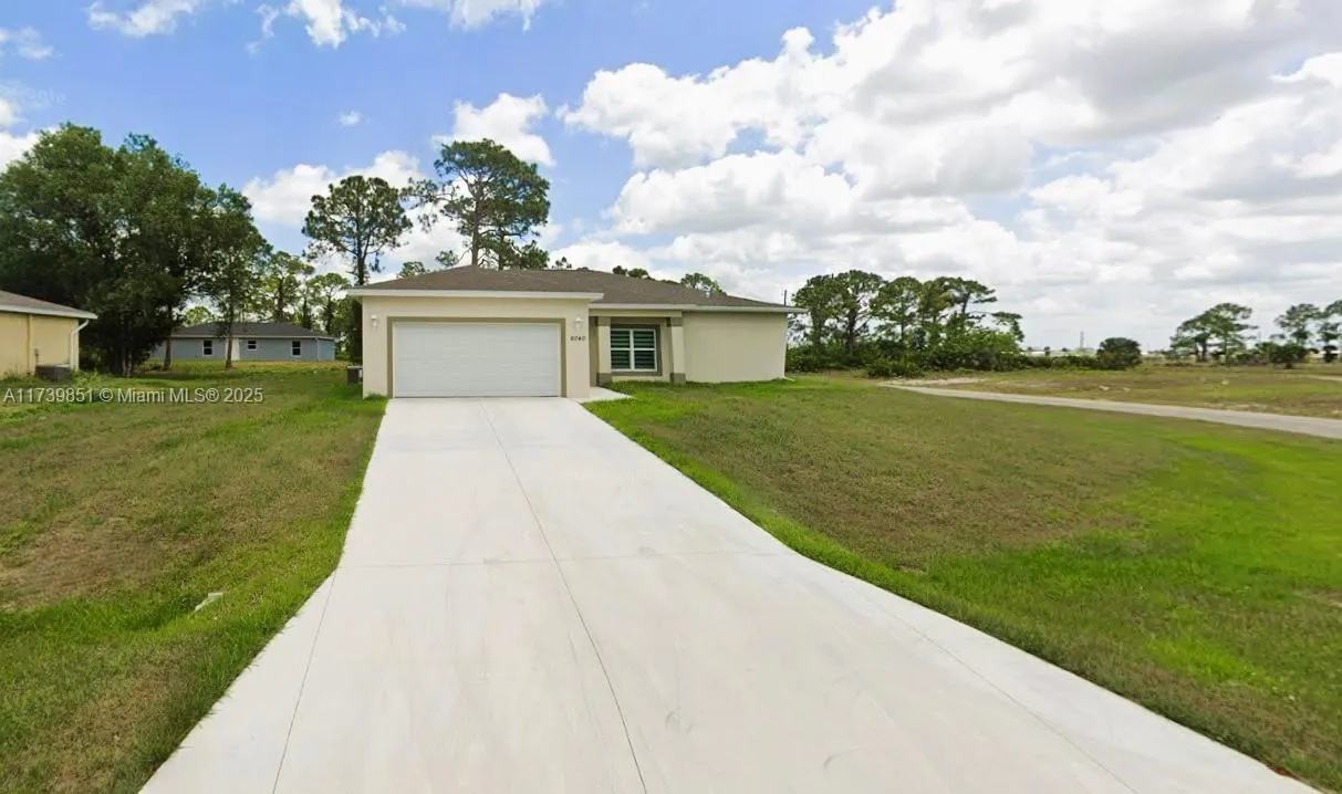 6040 Kumquat Cir, La Belle FL 33935