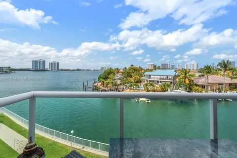 2841 NE 163rd St # 409, North Miami Beach FL 33160