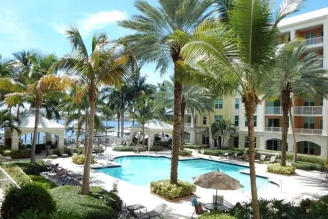 806 E Windward Way # 515, Lantana FL 33462