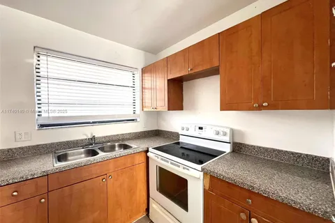 13315 Alexandria Dr # 2, Opa-Locka FL 33054