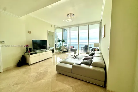 18101 Collins Ave # 5207, Sunny Isles Beach FL 33160