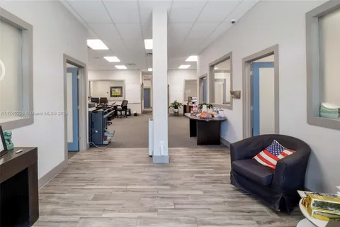 3309 NE 33rd St, Fort Lauderdale FL 33308