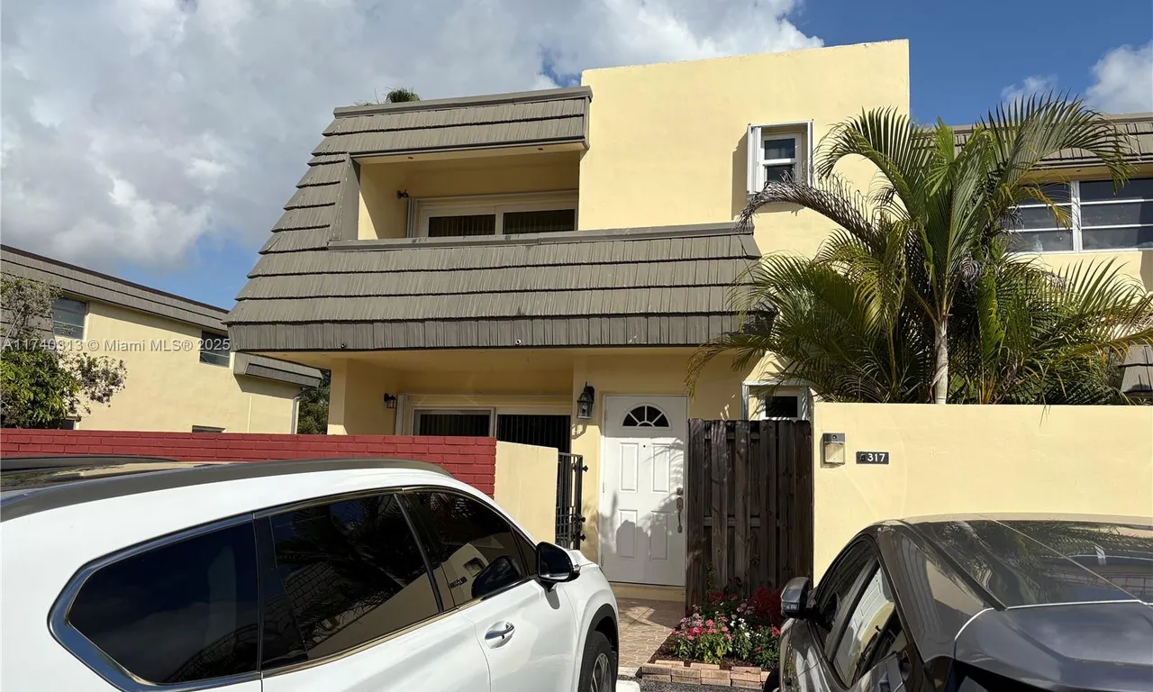 8317 SW 137th Ave # 8317, Miami FL 33183