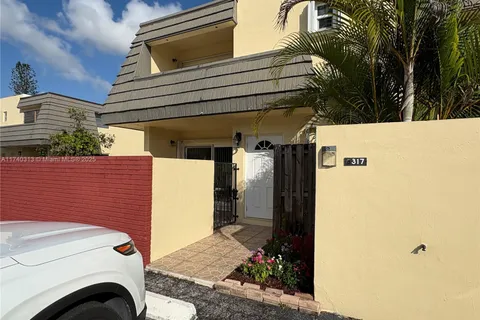 8317 SW 137th Ave # 8317, Miami FL 33183