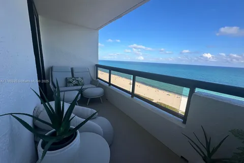 2555 Collins Ave # 1907, Miami Beach FL 33140