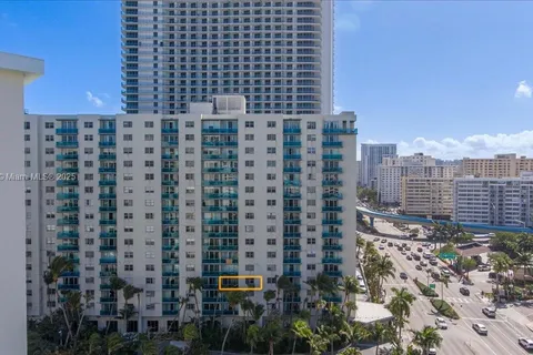 4001 S Ocean Dr # 4E, Hollywood FL 33019