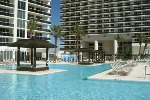 1850 S Ocean Dr # 4110, Hallandale Beach FL 33009