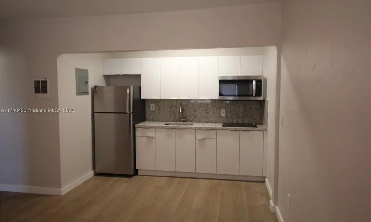 301 Sharar Ave # 4, Opa-Locka FL 33054